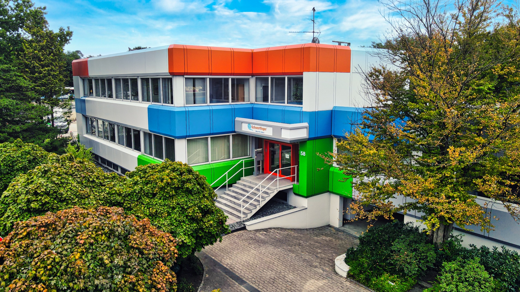 Verwaltungsgebäude der Schwertfeger GmbH